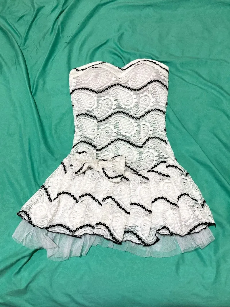 White Tube Top  photo 1