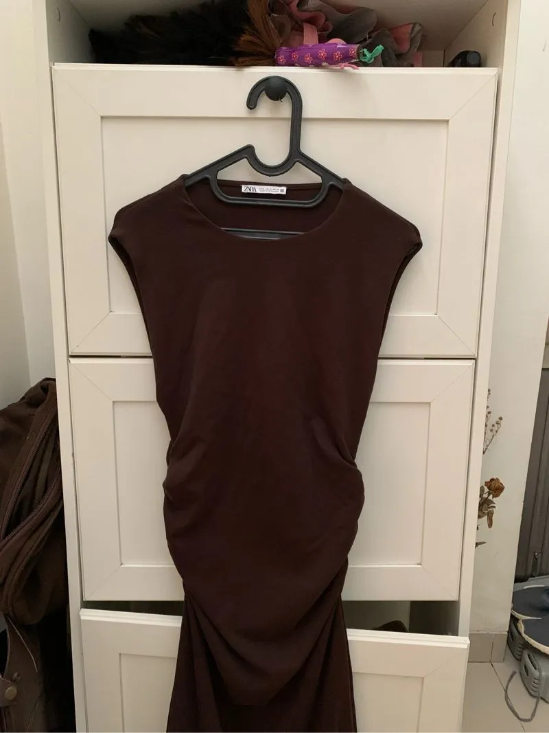 zara pressbody long dress 🤎 photo 1