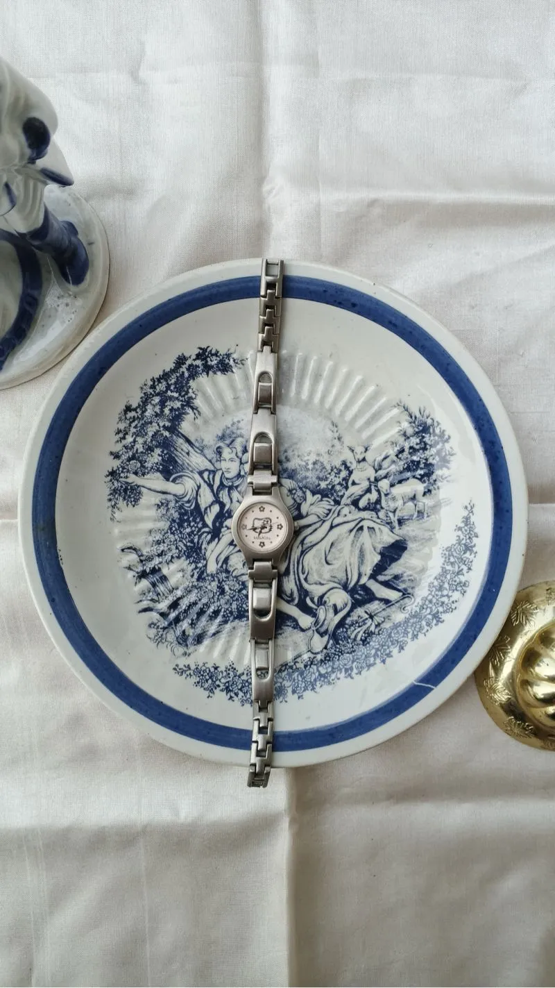 Jam tangan Hello Kitty vintage  photo 1