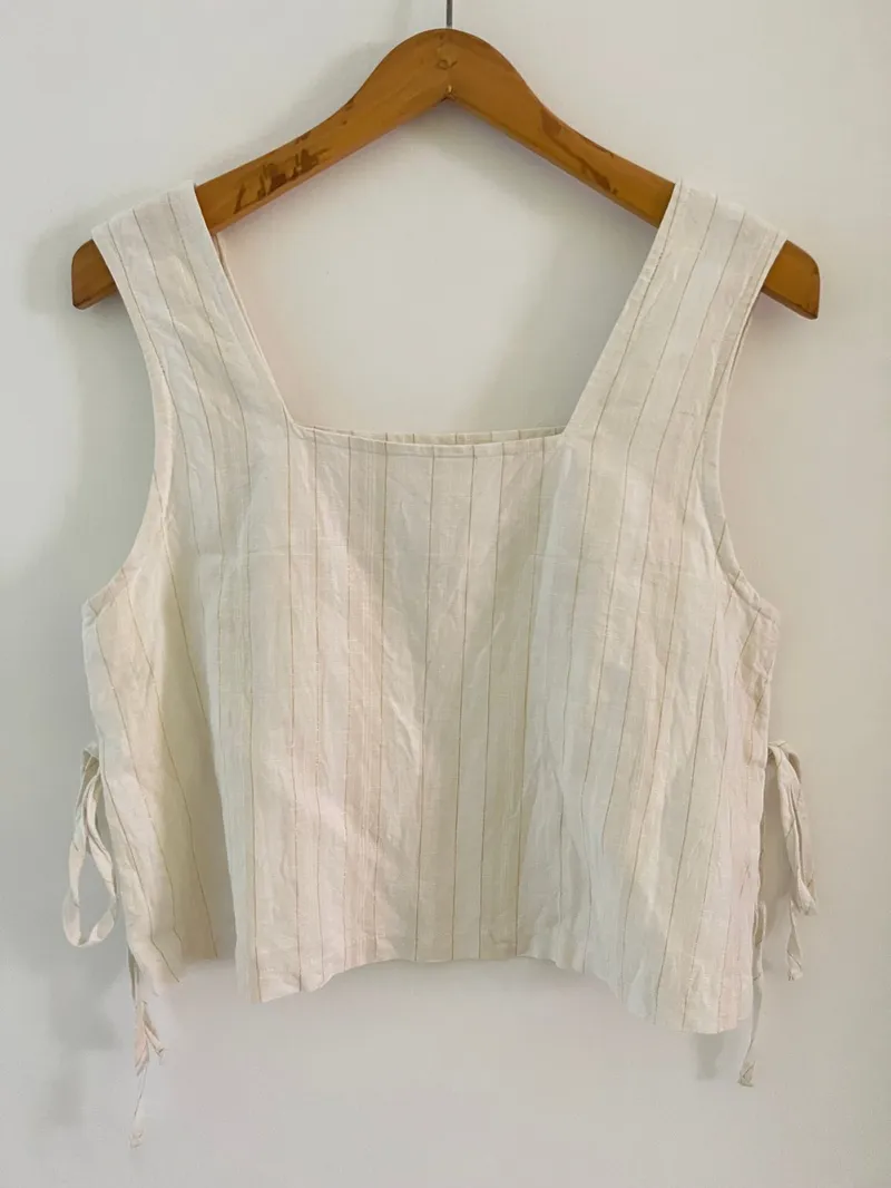 Cropped Linen Top Fit for size photo 1