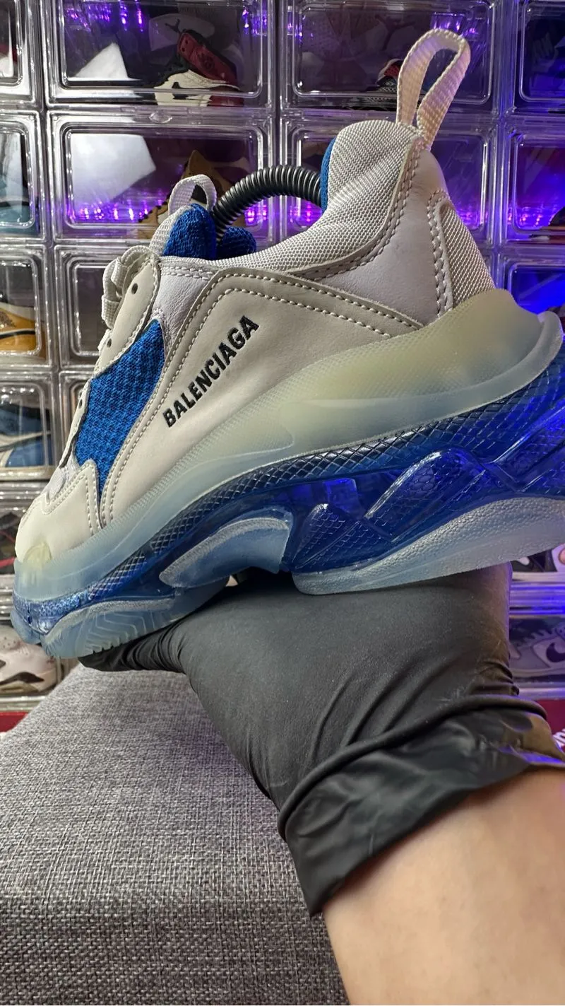 Sepatu Balenciaga Zapatilla Triple S Balenciaga BALENCIAGA FAMOUS