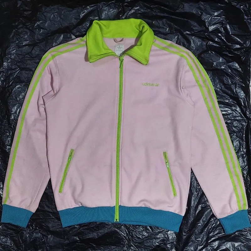 Vintage adidas track jkt size 100 fit Medium  photo 1