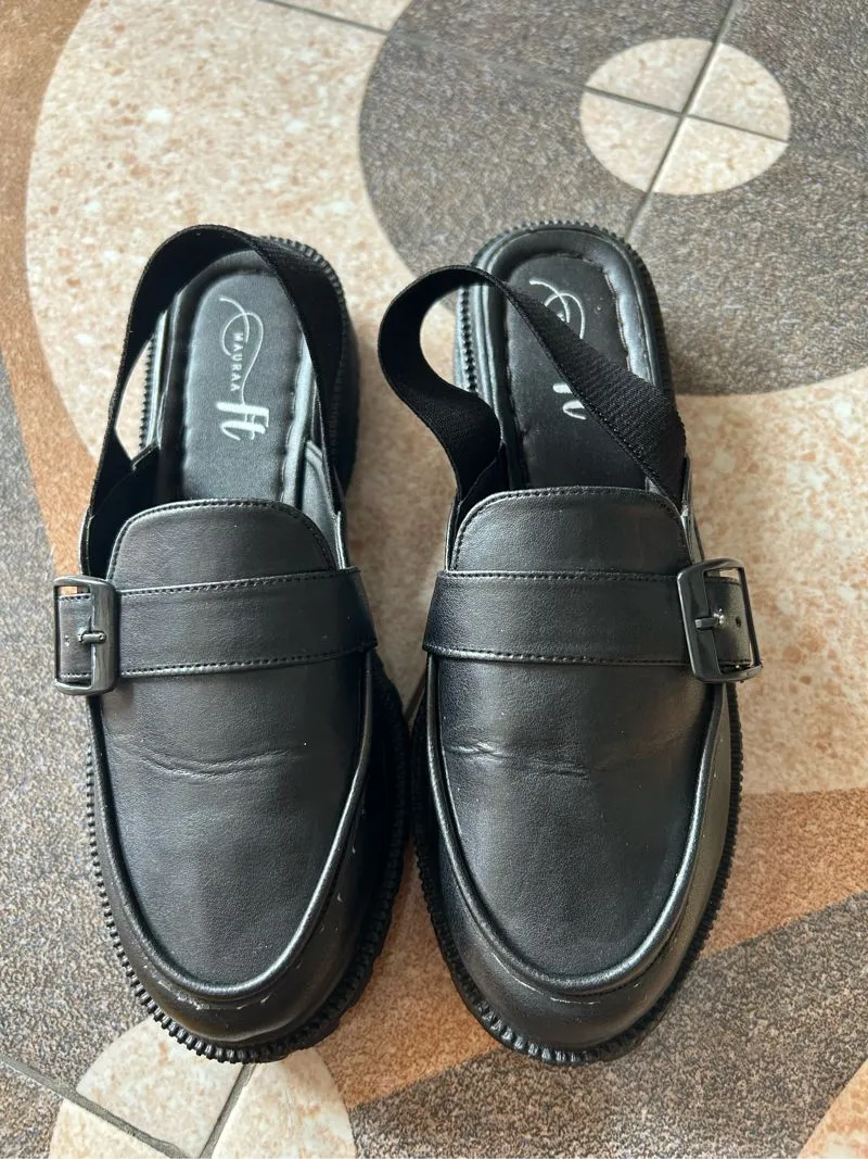 Sepatu sendal size 38 photo 1