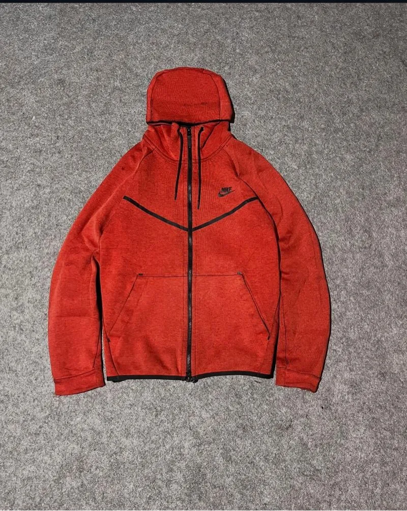 Nike Tech Fleece Orange photo 1