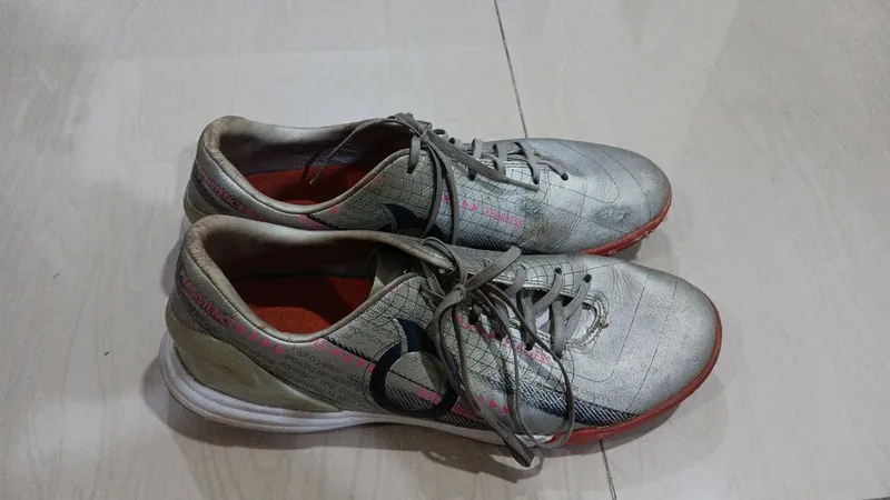 Sportswear Pria pink gray photo 1