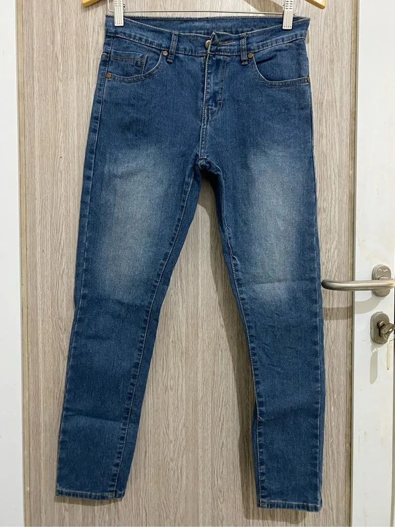 Jeans photo 1