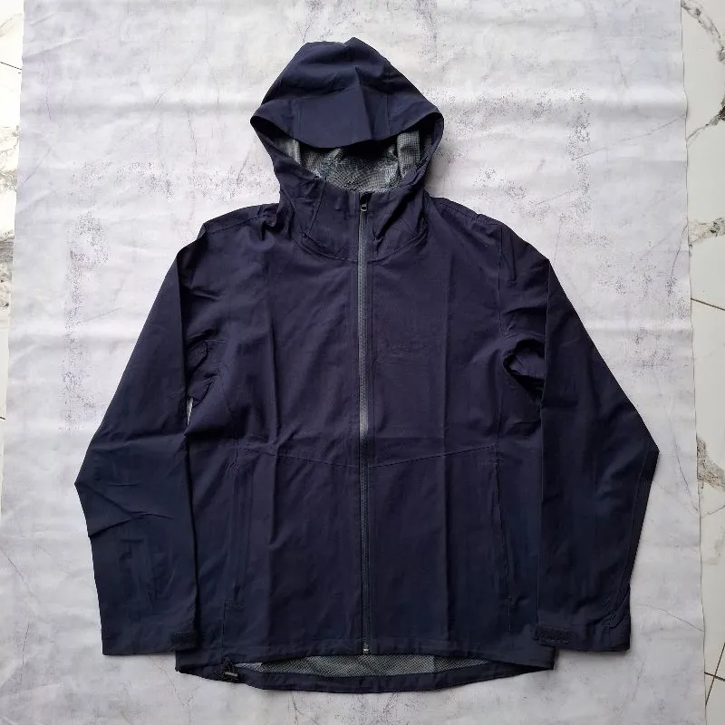 Uniqlo Gorpcore Windbreaker Pria navy photo 1