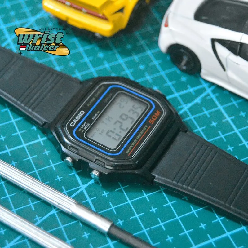 Casio Vintage Y2K Watch Pria blue black photo 1