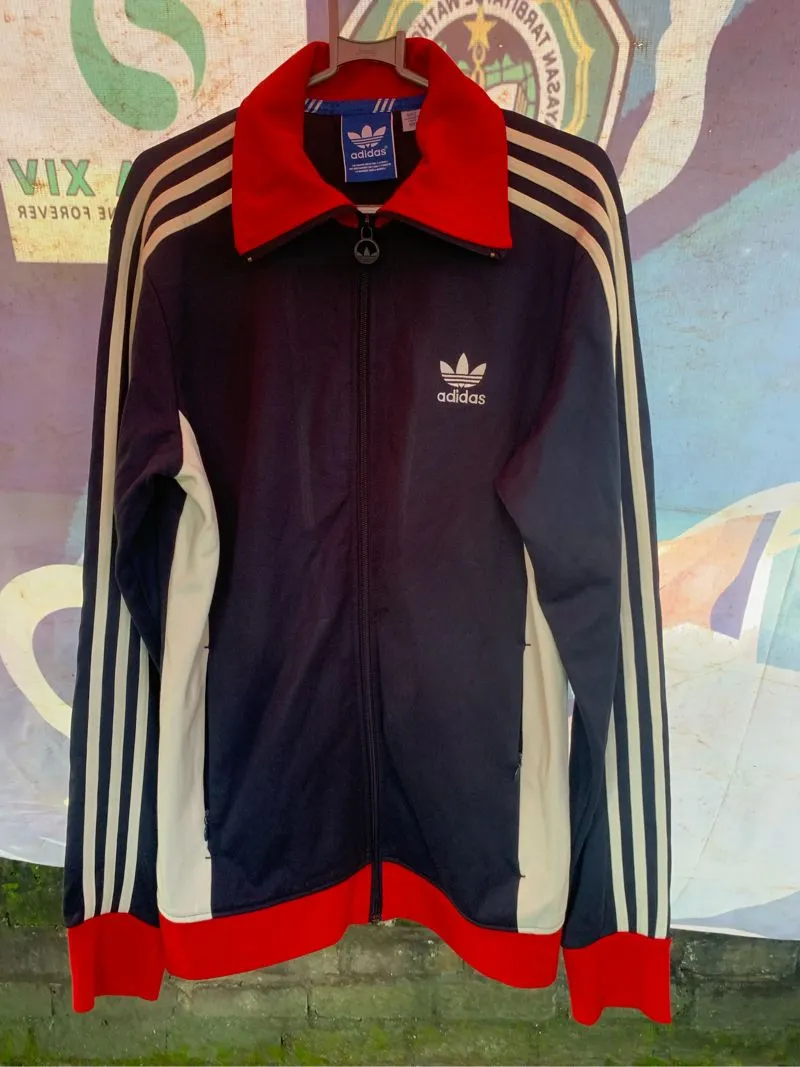 Tracktop Adidas photo 1