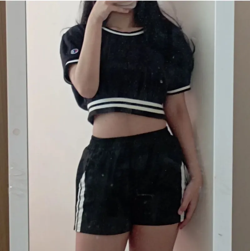 Champion Casual Crop top Wanita black photo 1