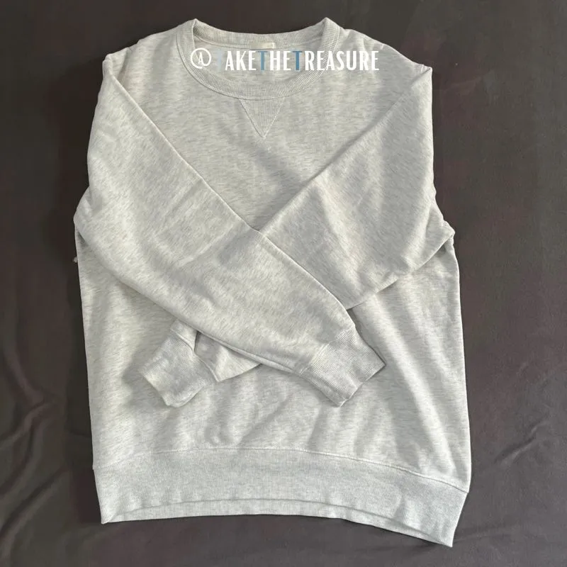 Sweater putih abu photo 1