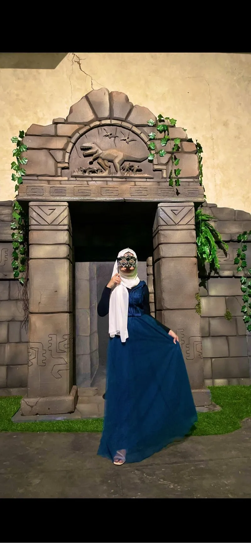 gaun biru dongker  photo 1