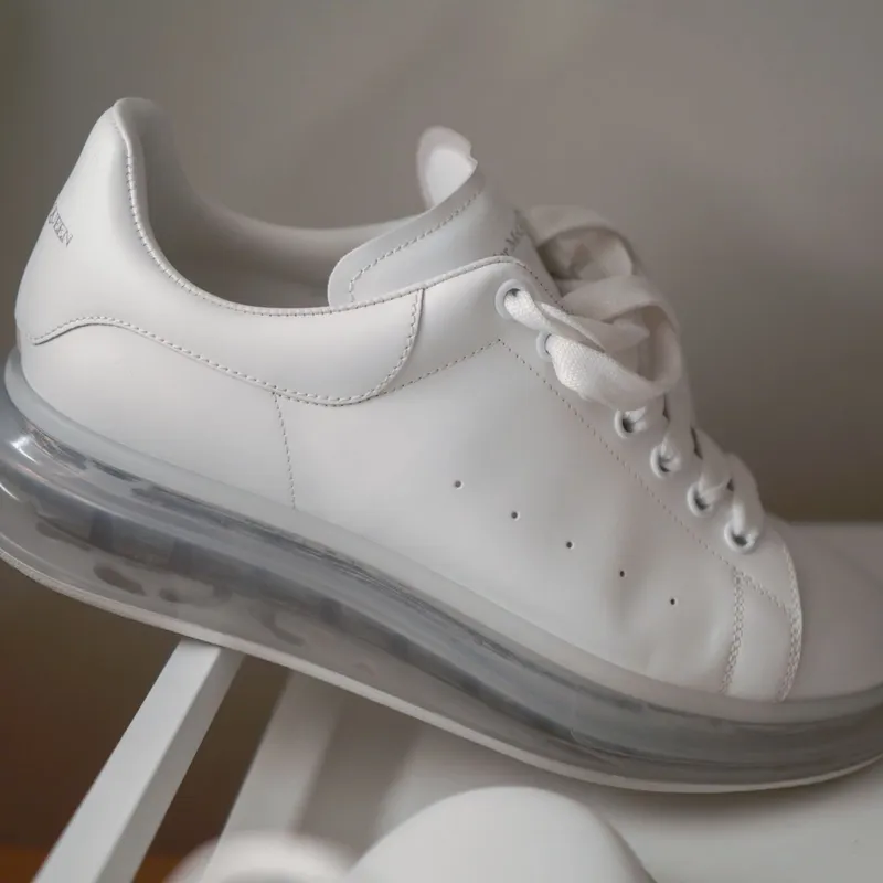 Alexander McQueen Casual Sneakers Pria white