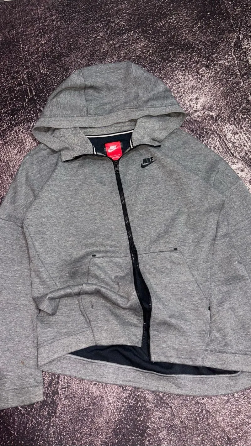 Nike Tech Fleece photo 1