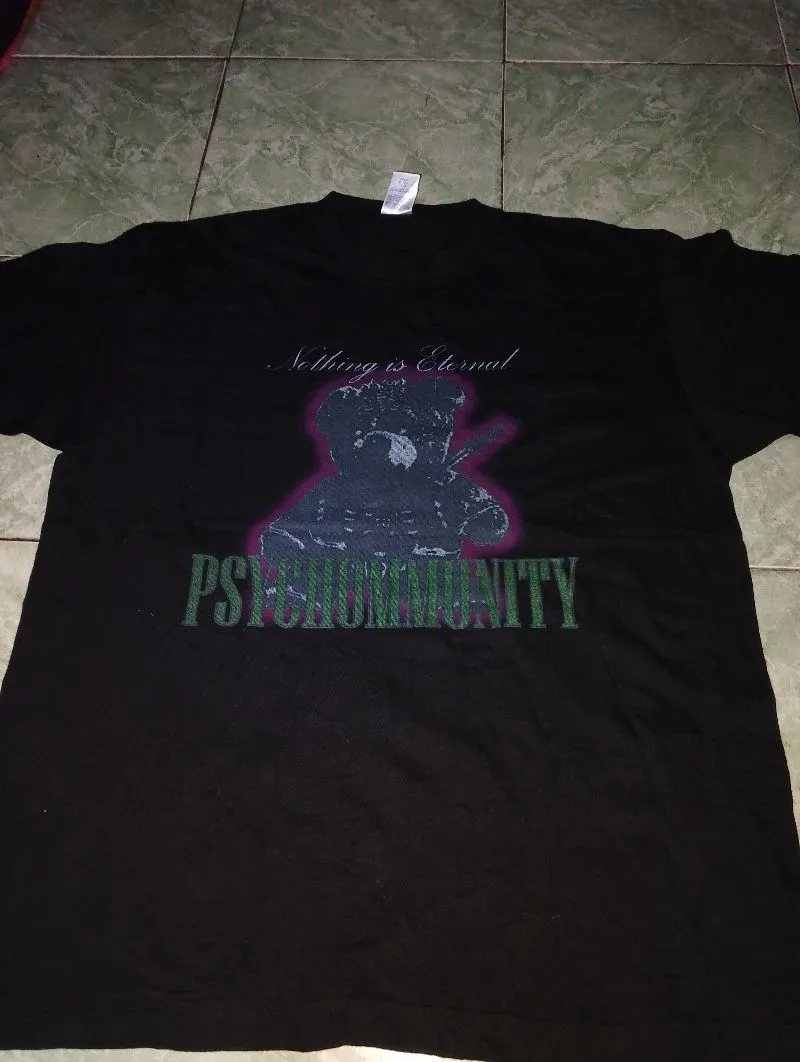 T-shirt  photo 1