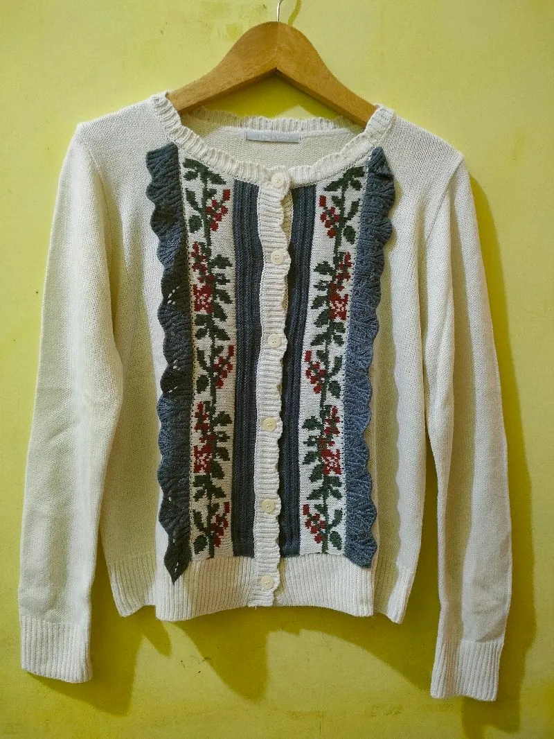 Cardi BW Motif bunga Preloved BKK premium  photo 1