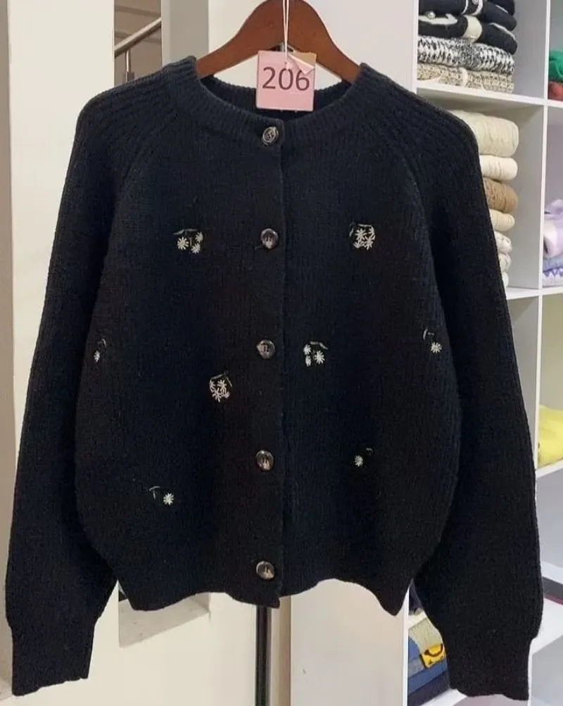 Cardi Hitam Bordir Bunga PRELOVED BKK Premium  photo 1