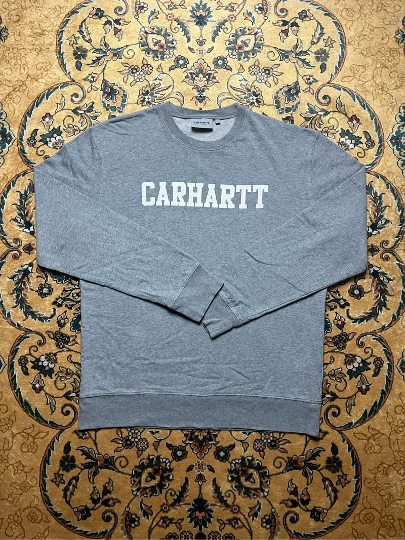 Carhartt crewneck photo 1