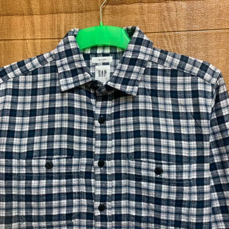 Kemeja Flanell GAP Size M fit photo 1