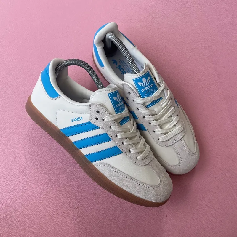Adidas Gorpcore Indie Sneakers Wanita white blue photo 1