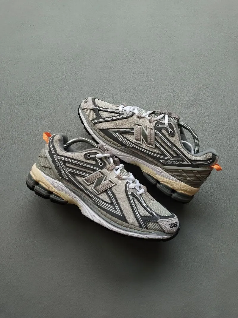 new balance 1906 photo 1