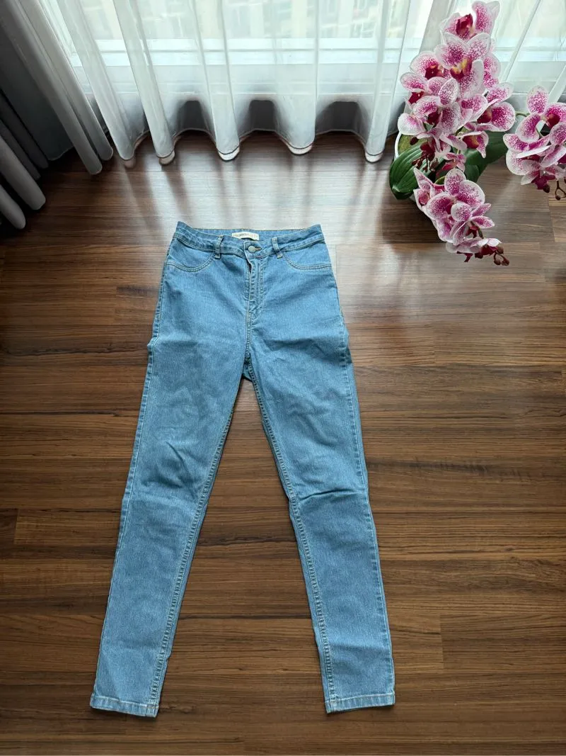 Women jeans photo 1