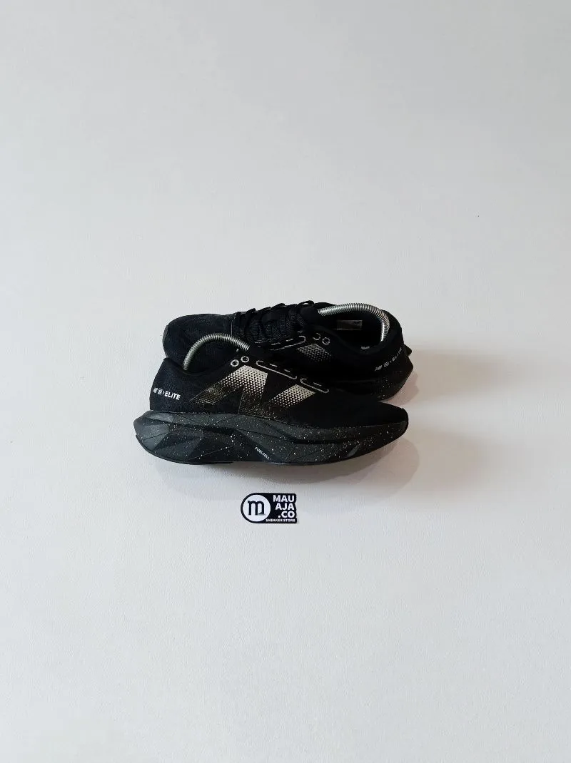 New Balance SC Elite v4 Running photo 1
