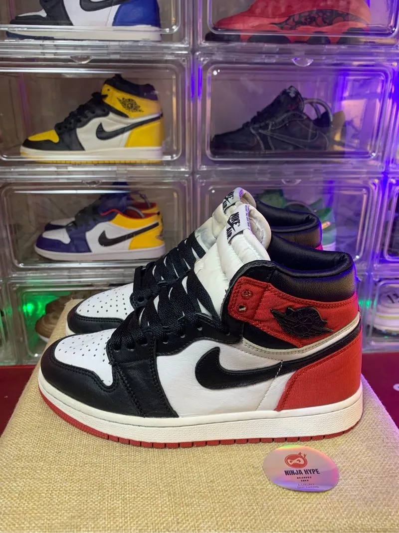 AIR JORDAN 1 HIGH SATIN BLACK TOE photo 1
