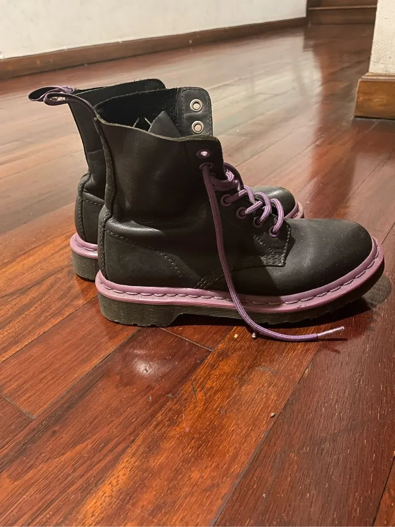 Dr marten high boots  photo 1