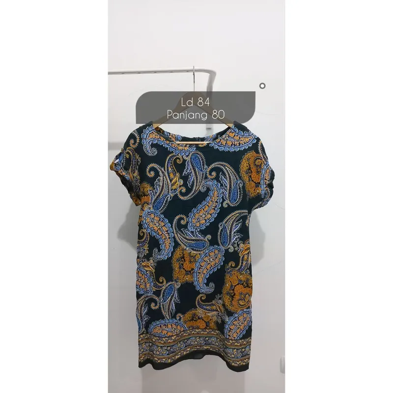 Minimalist Batik Midi dress Wanita green photo 1