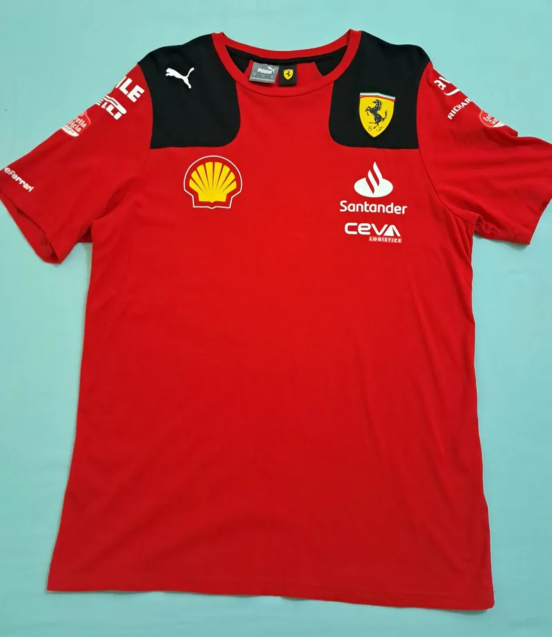Puma Minimalist T-shirt Pria red black photo 1