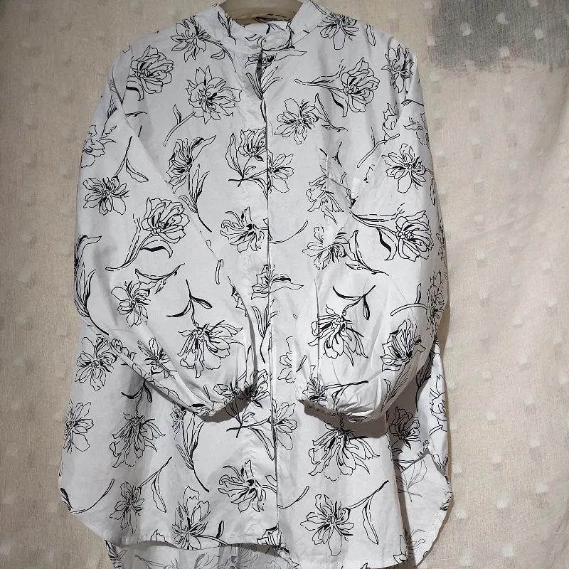BLOUSE LENGAN BALON MOTIF BUNGA WARNA PUTIH photo 1