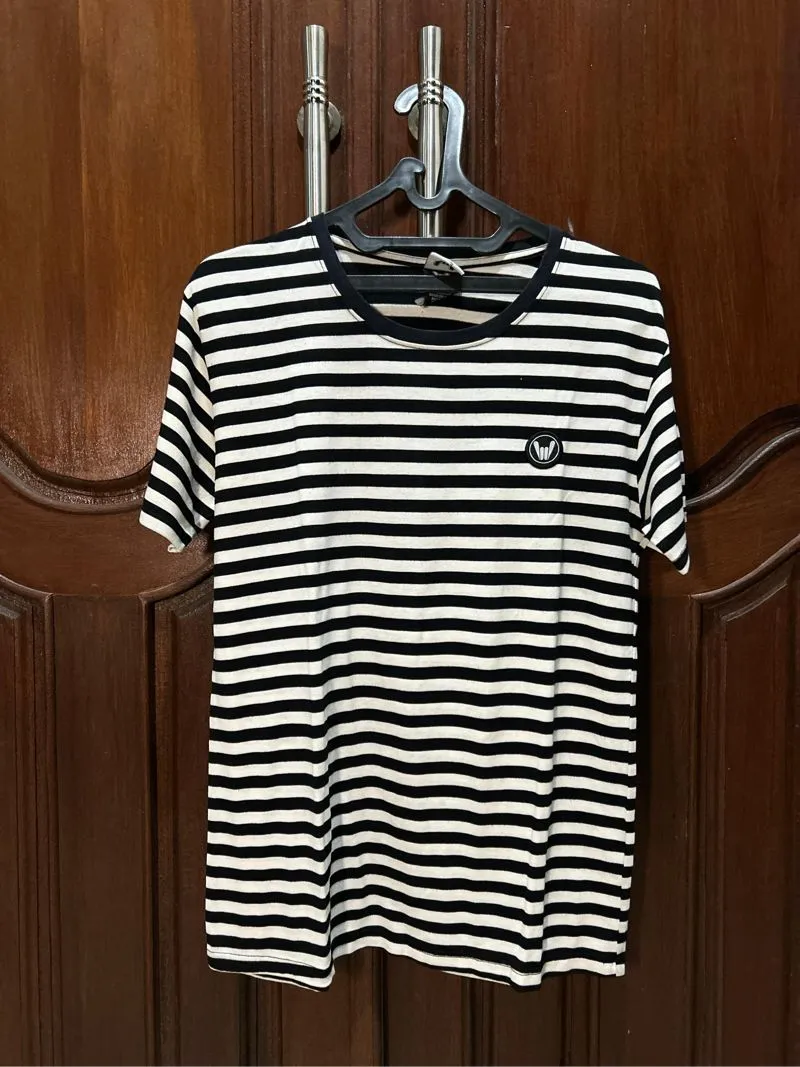 T-Shirt Stripe Black & White photo 1