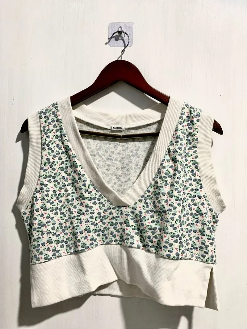floral vest photo 1