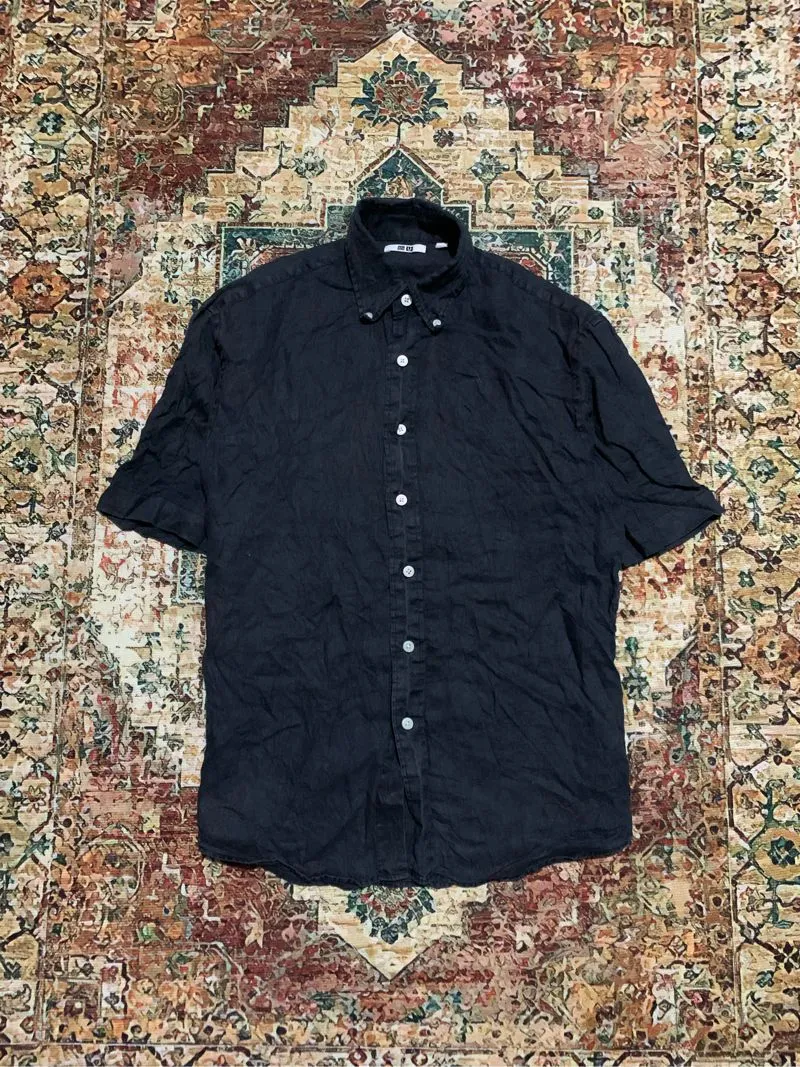 Kemeja Uniqlo U Black photo 1