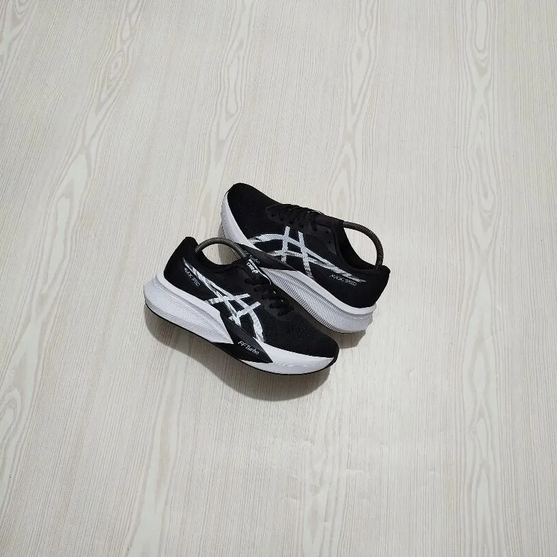 Asics magic speed 4 black white photo 1