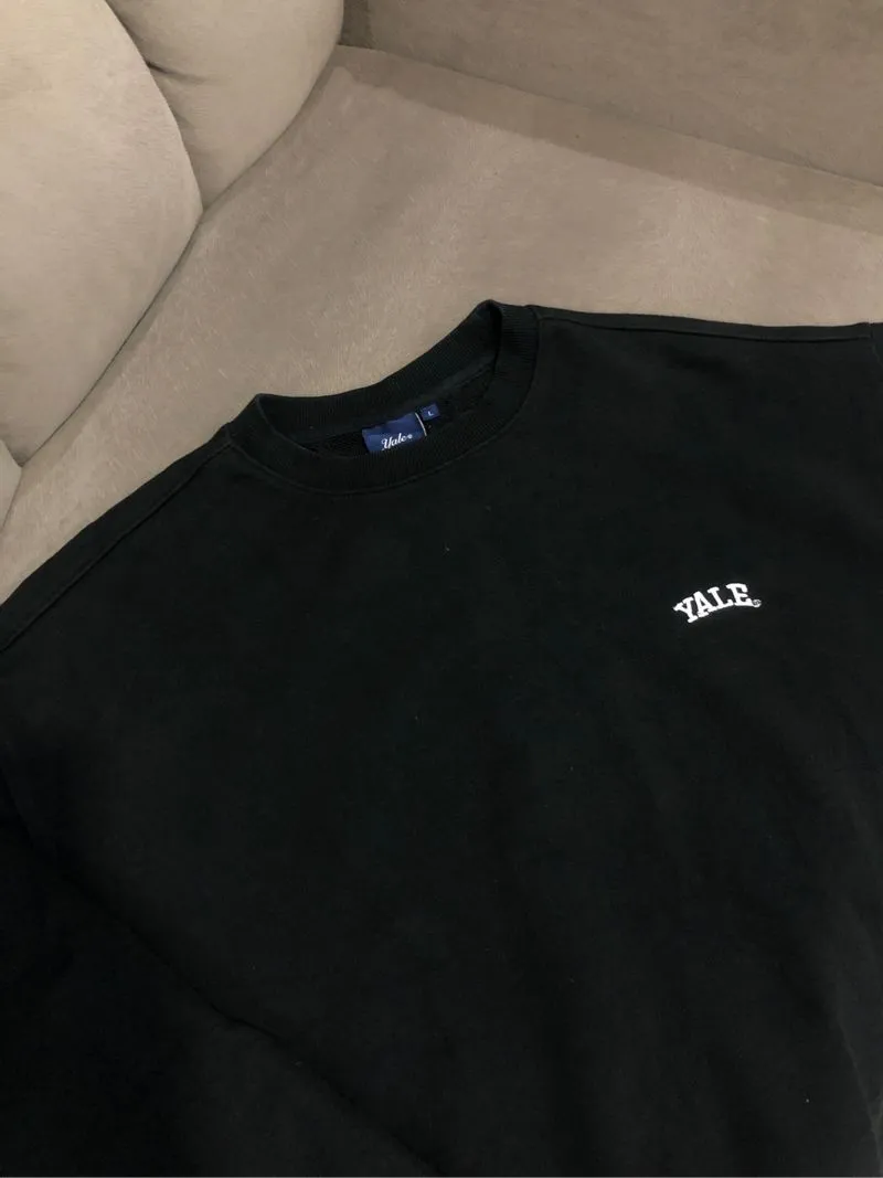 Sweater crewneck yale university warna hitam pekat size L photo 1