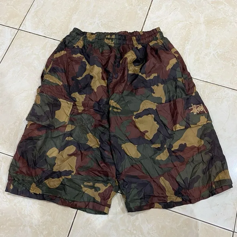 CELANA STUSSY photo 1