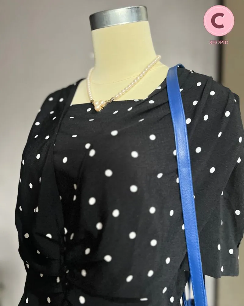 Atasan Blouse Hitam Wanita Minimalist photo 1