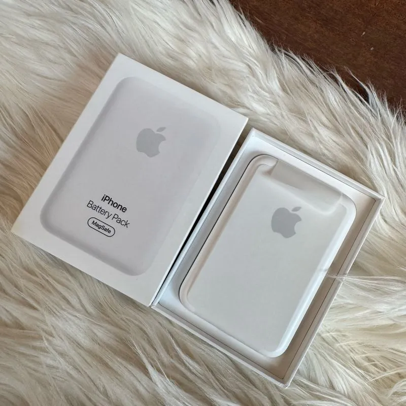 Preloved Apple Iphone Magsafe Battery Pack photo 1