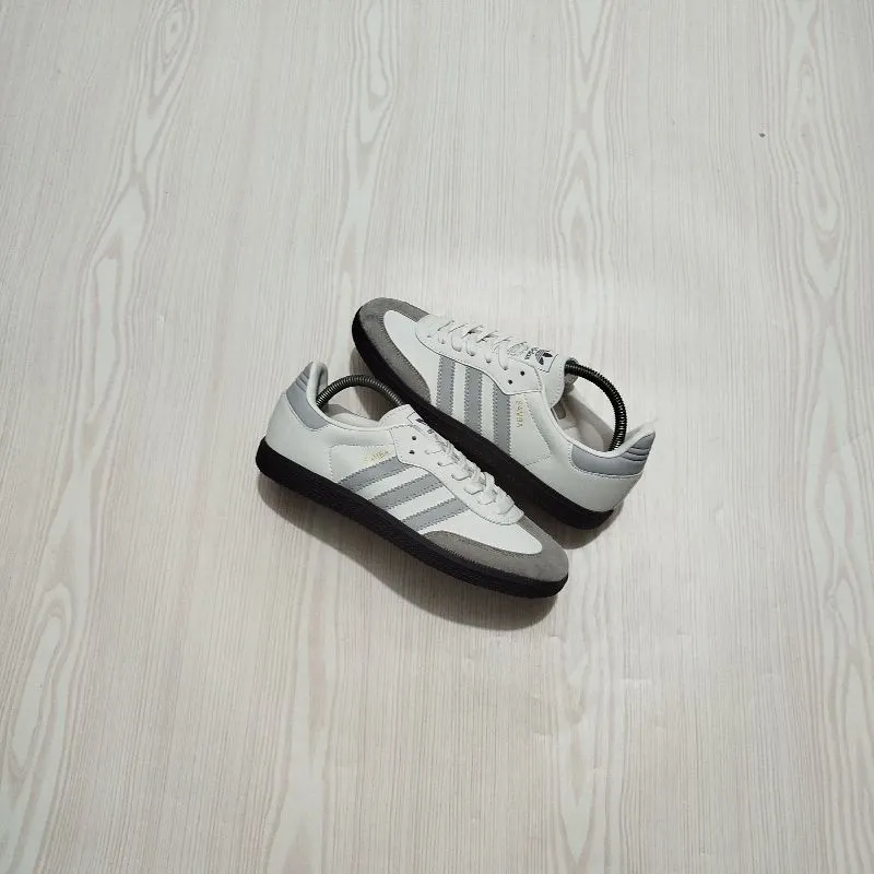 Adidas Samba photo 1