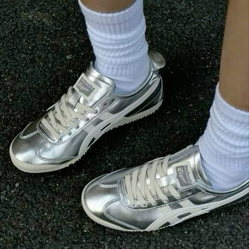 Onitsuka Tiger Vintage Luxury Sneakers Pria silver photo 1