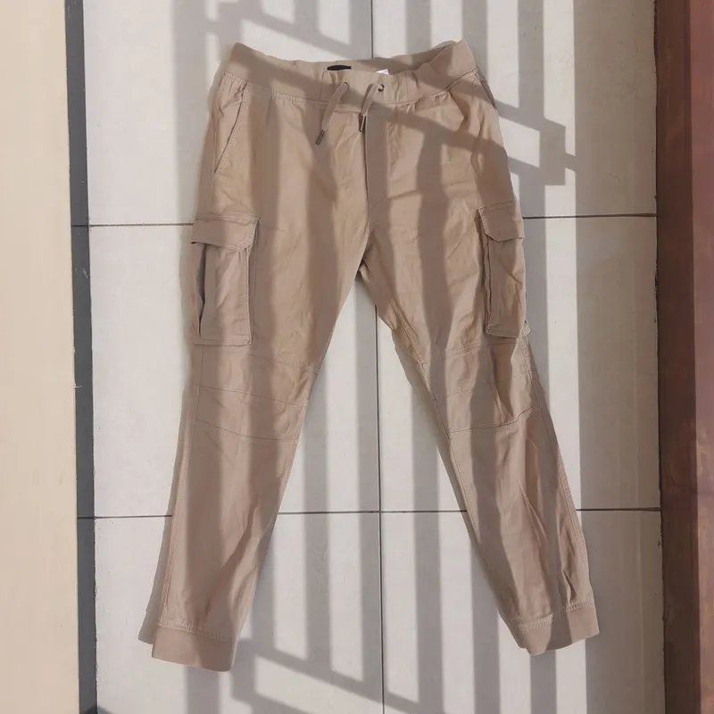 Beige Skinny Fit Cargo Joggers Brand: photo 1