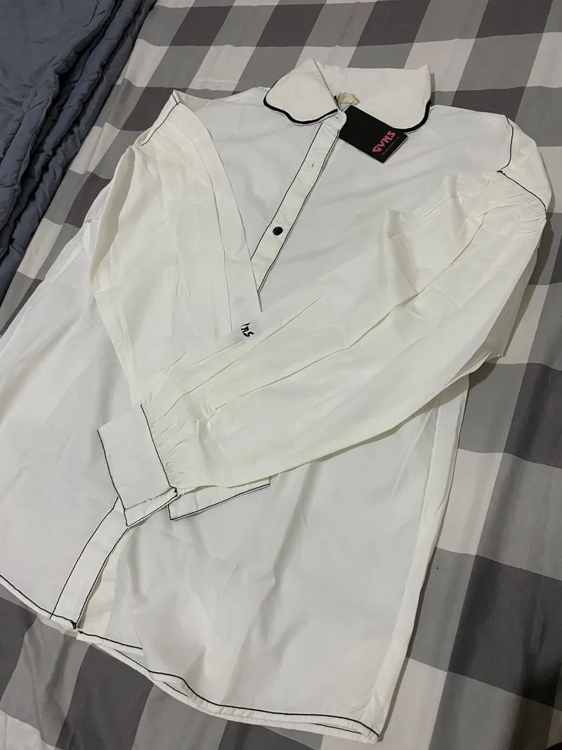 Casual Shirt Wanita white black photo 1