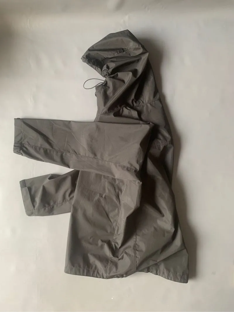 Global uniqlo blocktech photo 1