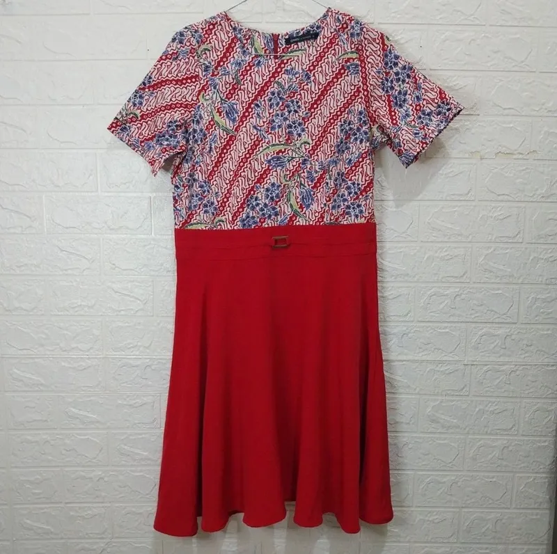 Yuan Minimalist Batik Shirt dress Wanita red photo 1