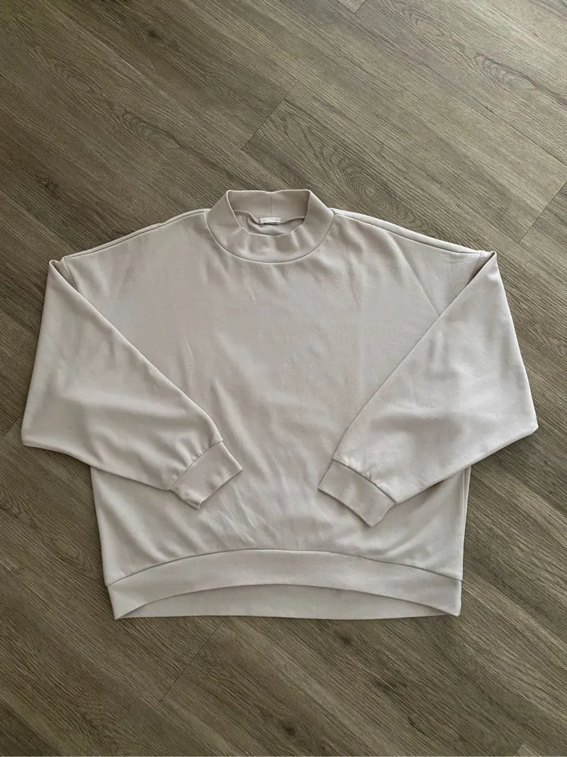 UNIQLO CREWNECK | OVERSIZE photo 1