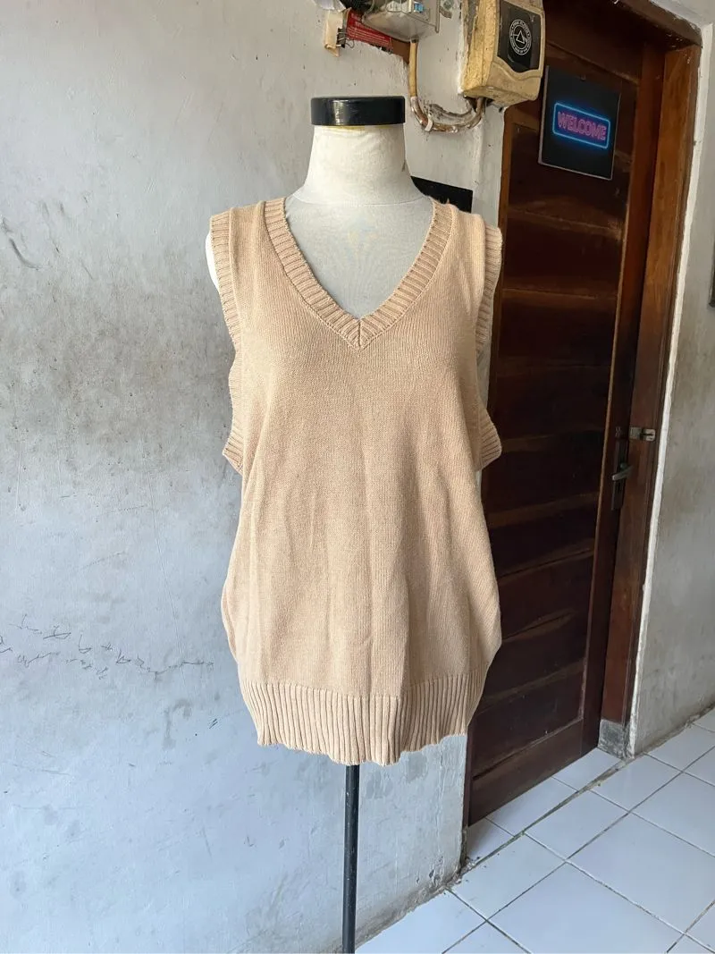 Over Size Vest photo 1