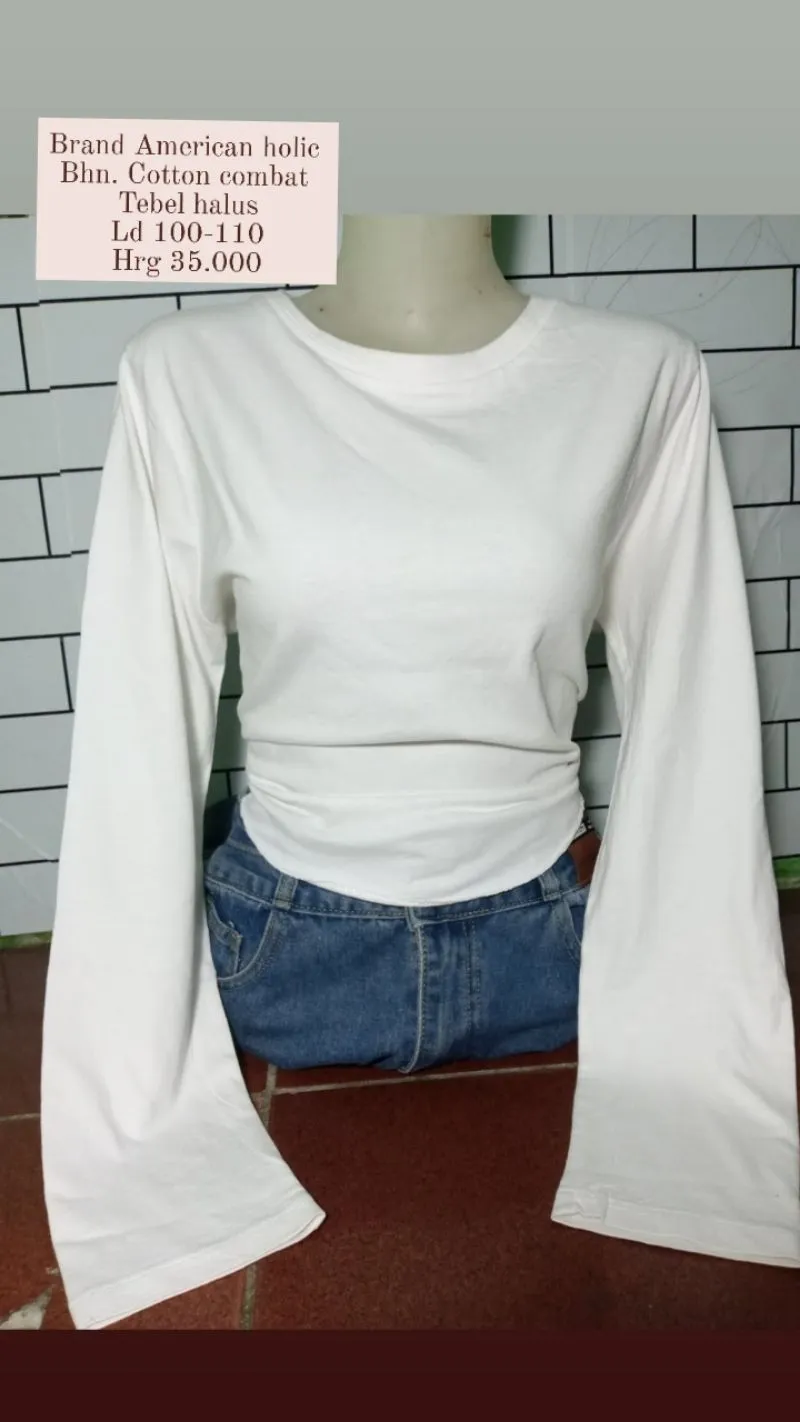Crop top putih photo 1