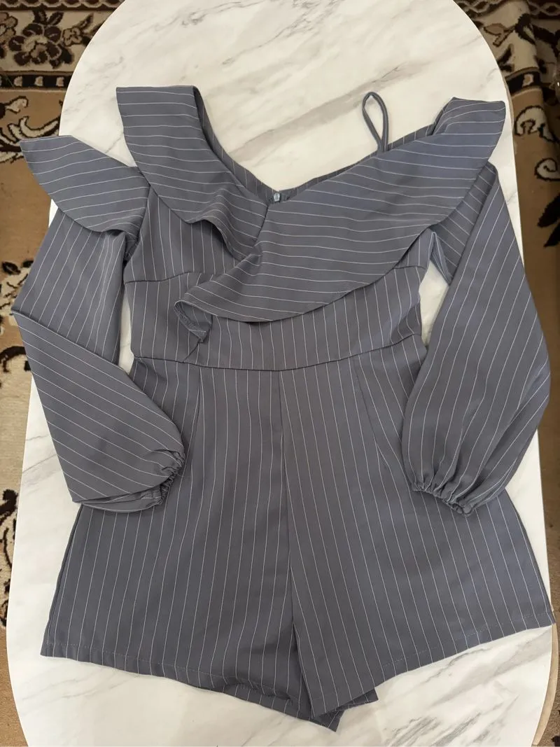 Jumpsuit sabrina asimetris grey photo 1